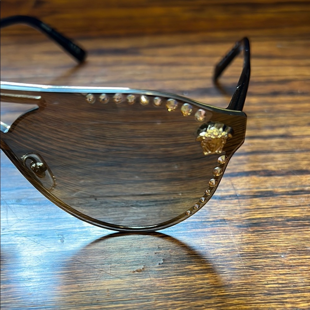 Versace Gold Aviator Sunglasses with Double Bridge - Picture 8 of 11
